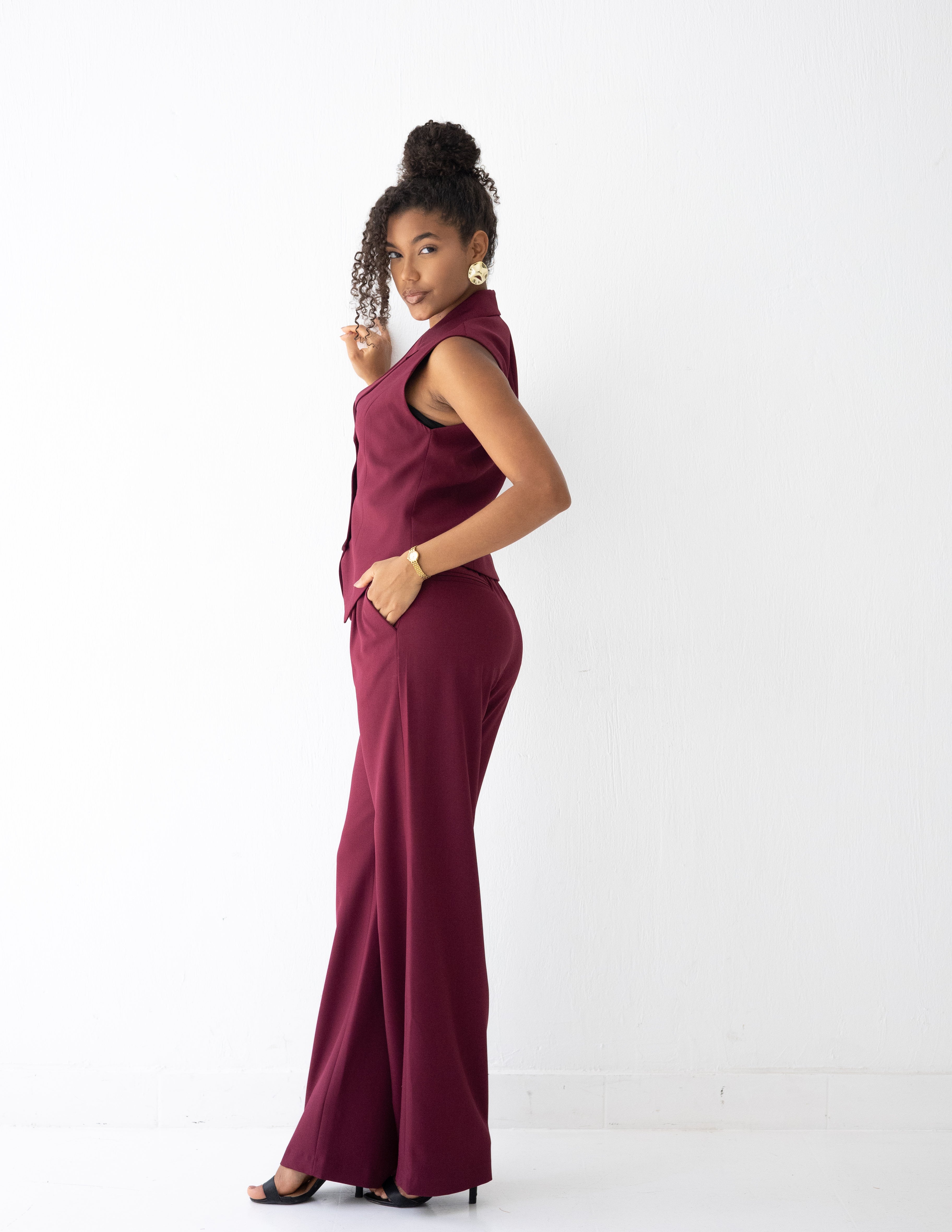Regal Touch Cropped Vest