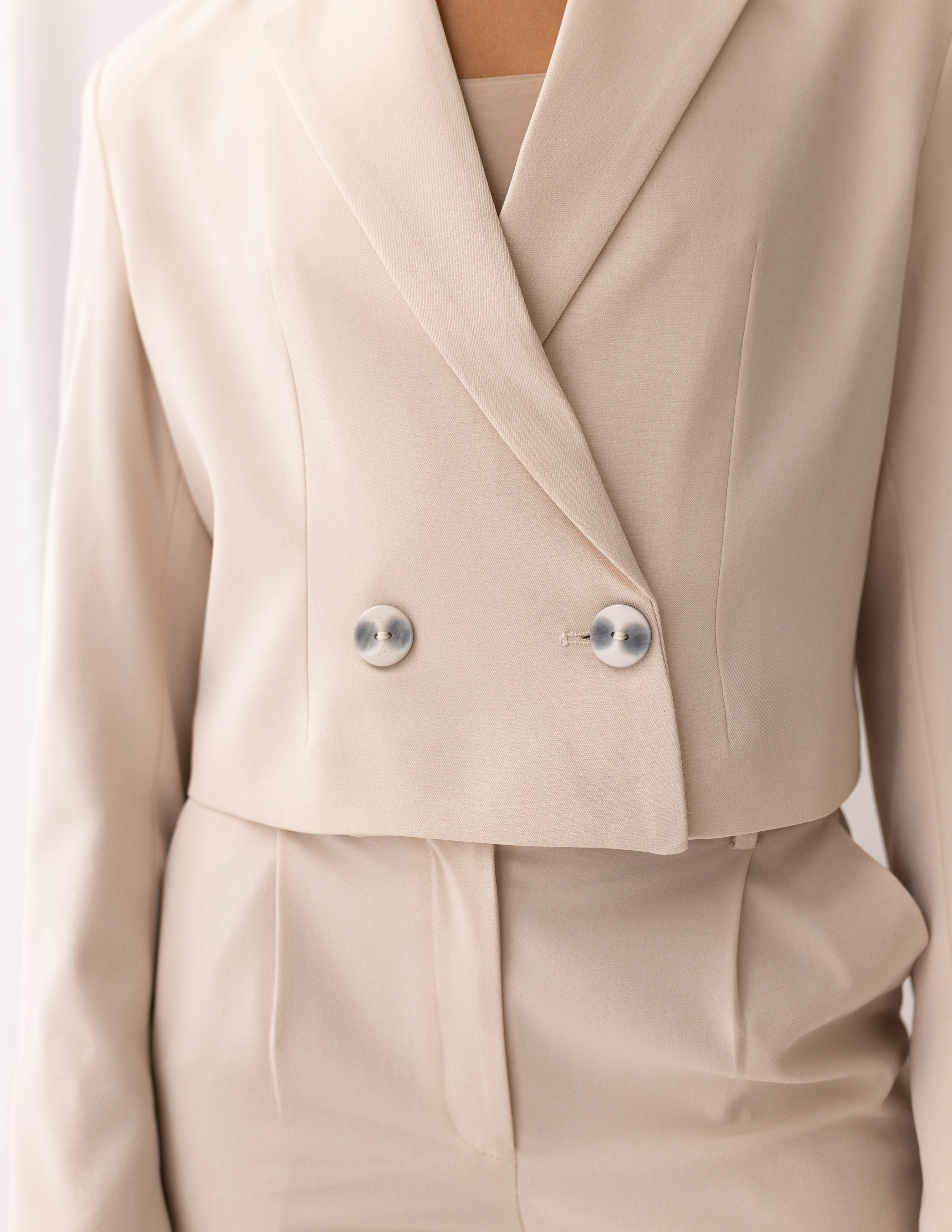 Soft Cream Cropped Blazer