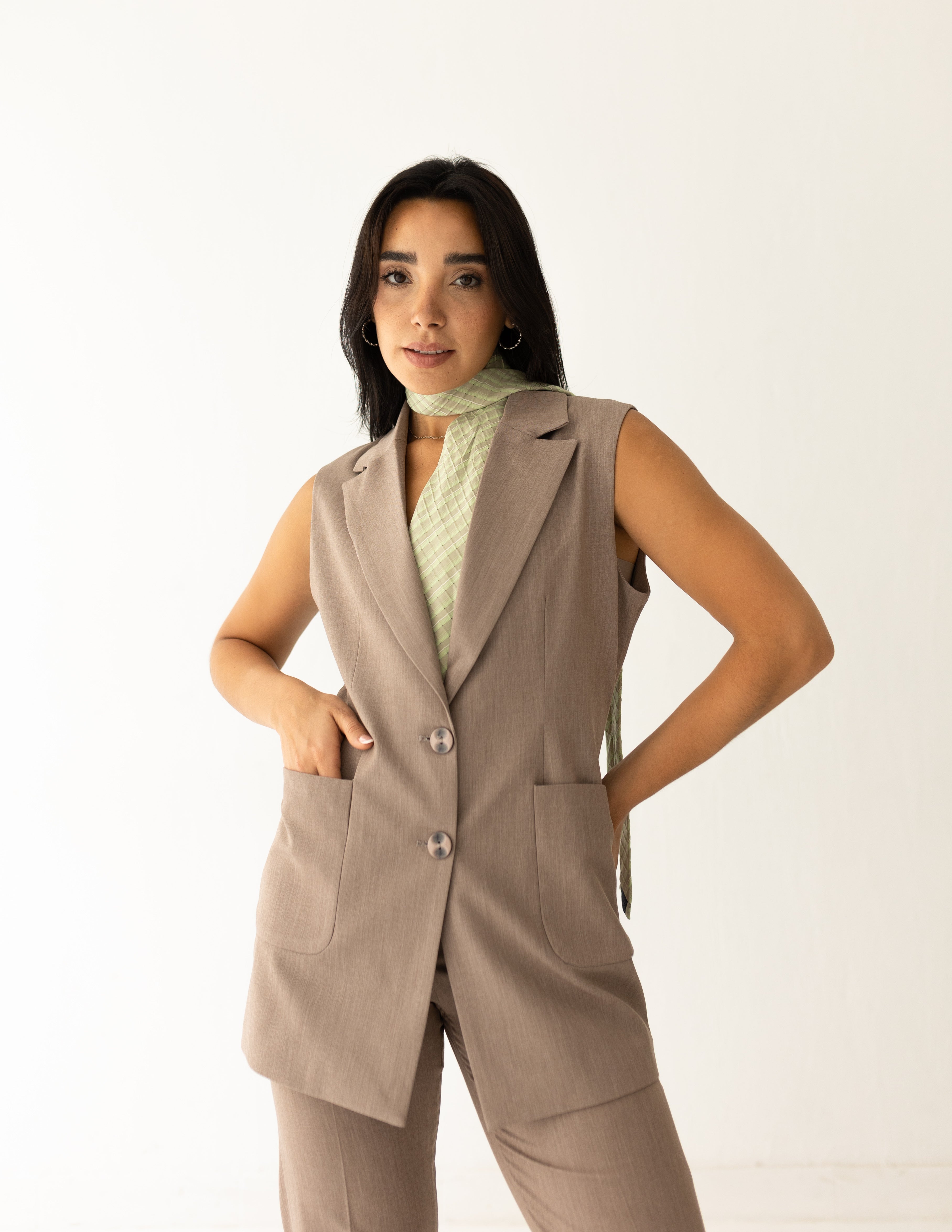 Mocha Light long vest
