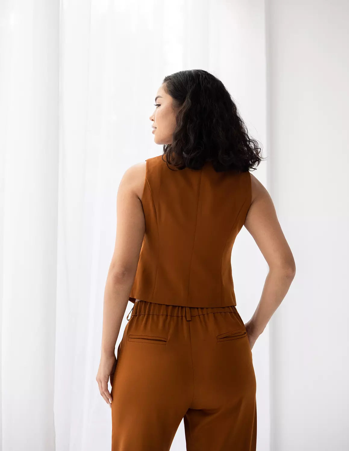 سترة كهرمانية قصيرة